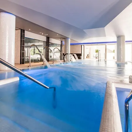 Spring Vulcano מלון